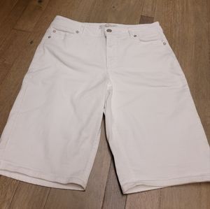 Bermuda White Shorts